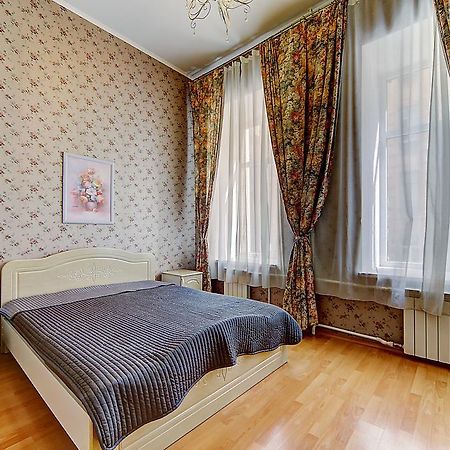 Sutkipeterburg Petrogradskaya Apartment เซนต์ปีเตอร์สเบิร์ก ห้อง รูปภาพ